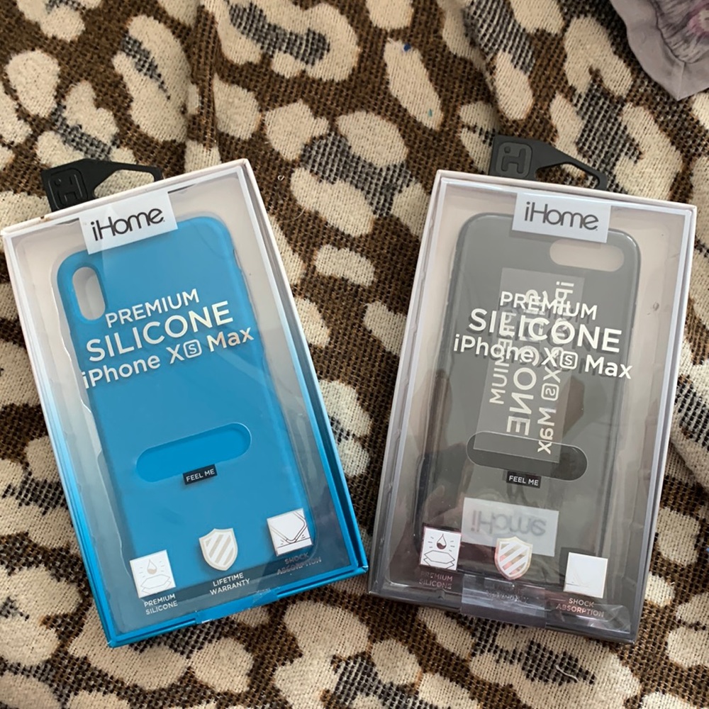 NWT iPhone XS Max case